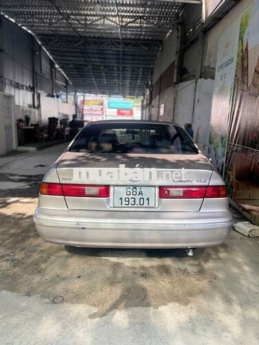 Toyota Camry 1999 - 99999 km