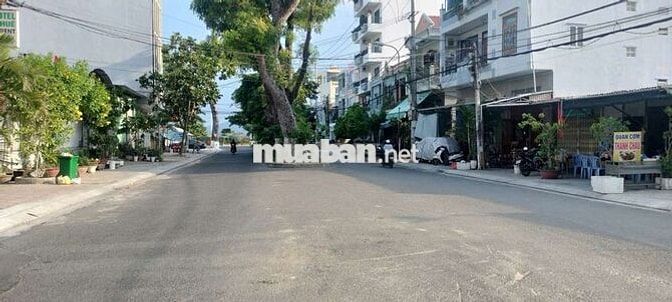 Bán đất View Biển đường Phạm Văn Đồng mặt tiền 18m