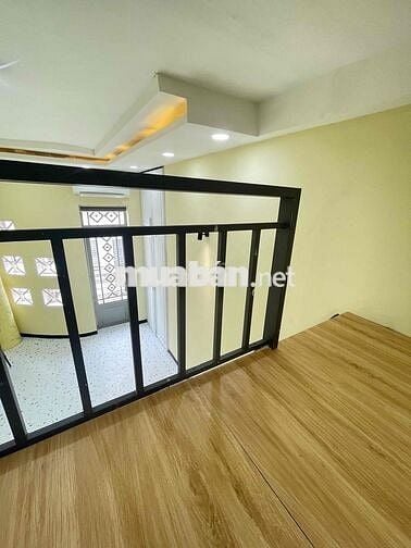 căn hộ duplex ban công mới full nội thất