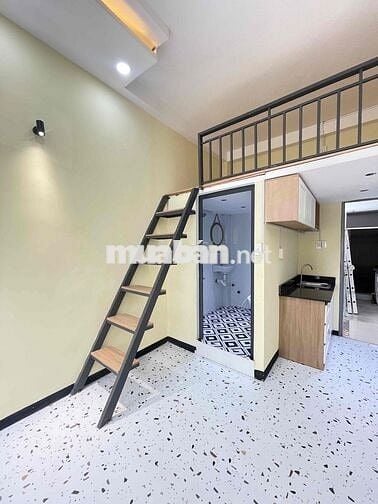 căn hộ duplex ban công mới full nội thất