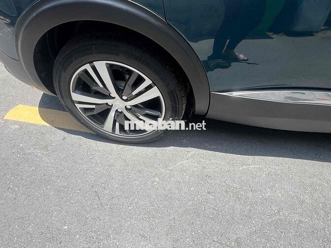 Peugeot 5008 2018 1.6L Turbo - 79000 km