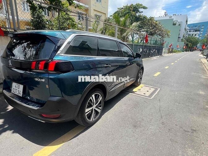 Peugeot 5008 2018 1.6L Turbo - 79000 km