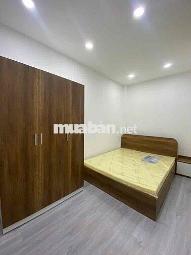 CHO THUÊ PHÒNG MẶT TIỀN ĐƯỜNG VĨNH HỘI - TRUNG TÂM Q4 - FREE XE