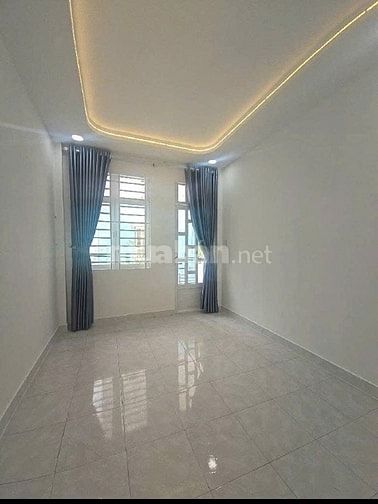 Chủ gửi bán gấp nhà 3PN, 2WC Nguyễn Đình Chiểu, Q3,53,7m², sổ riêng.