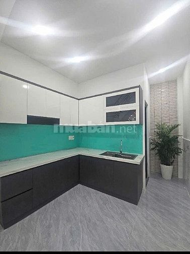Chủ gửi bán gấp nhà 3PN, 2WC Nguyễn Đình Chiểu, Q3,53,7m², sổ riêng.