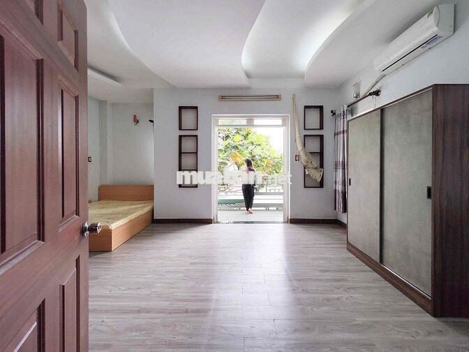 PHÒNG TÁCH BẾP BAN CÔNG SIÊU RỘNG Q8 - GẦN STU, UEH, PARCMALL