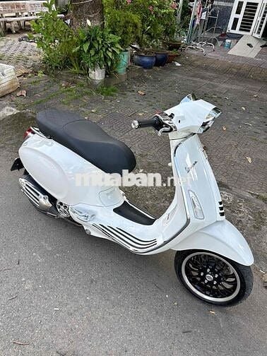 Vespa 125 Sprint 2022 ABS