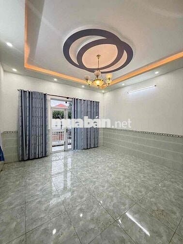 CHO THUÊ NHÀ ĐỐI DIỆN TRƯỜNG HỌC THUẬN TIỆN KINH DOANH