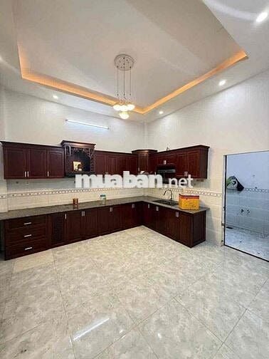 CHO THUÊ NHÀ ĐỐI DIỆN TRƯỜNG HỌC THUẬN TIỆN KINH DOANH