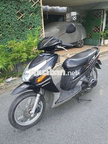 Click đời 2011 chính chủ máy êm zin đủ chức năng