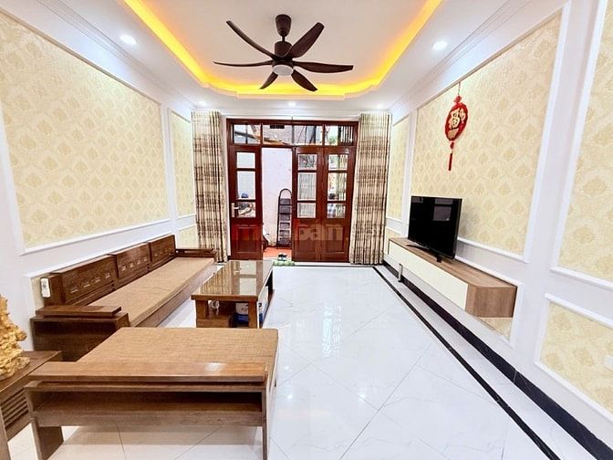 BÁN NHÀ TÂY TỰU, LÔ GÓC, SÁT PHỐ, ÔTÔ ĐỖ CỔNG, TẶNG NỘI THẤT,Ở LUÔN 
