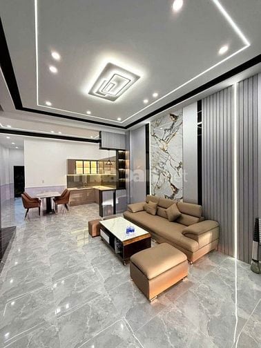 NHÀ BÌNH THẠNH CHỈ 4 TỶ 350 NGAY TRẦN BÌNH TRỌNG ĐANG CHO THUÊ 18TR