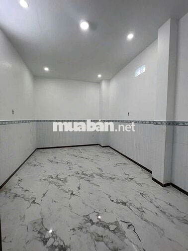 Cho thuê trệt 2 lầu kdc diệu hiền 15tr. 10pn. 10wc.10 mlm