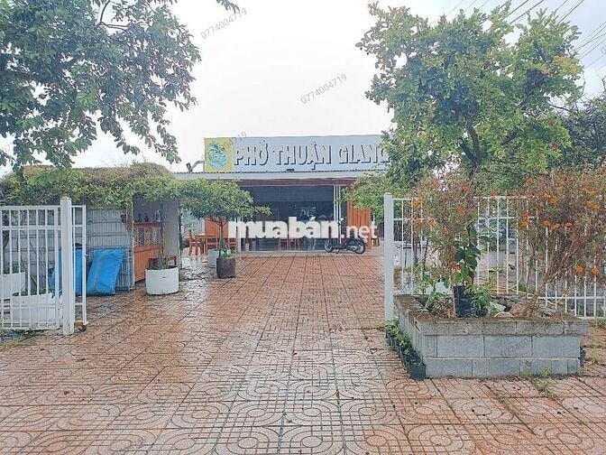 Cần ra nhanh mảnh đất đang kinh doanh ăn uống