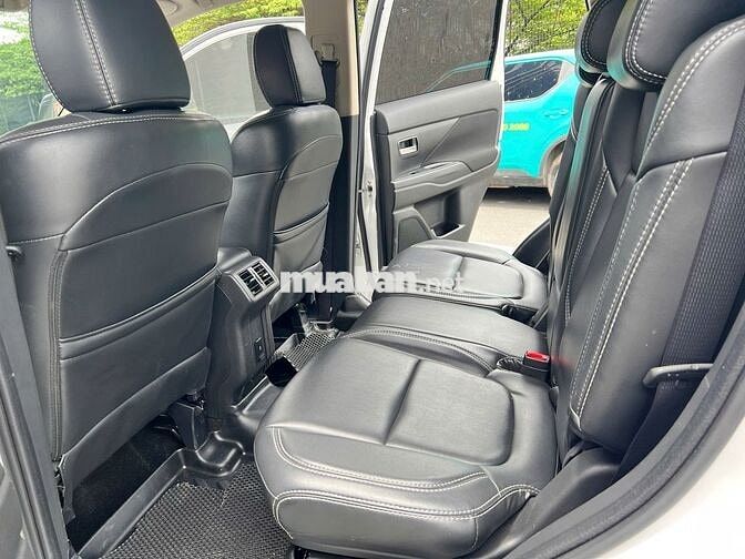 Outlander 2.0L CVT 2021 Xe Gia Đình - Giảm Mạnh