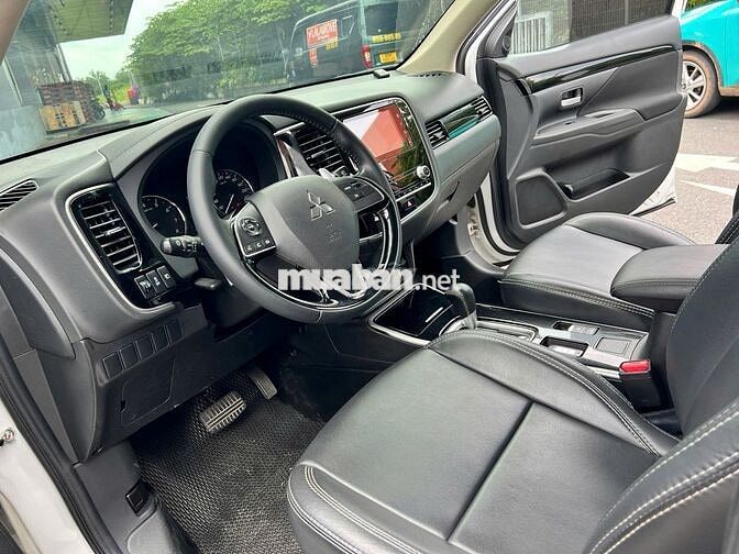 Outlander 2.0L CVT 2021 Xe Gia Đình - Giảm Mạnh