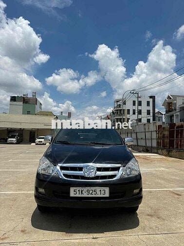 Toyota Innova 2006 G - 111111 km