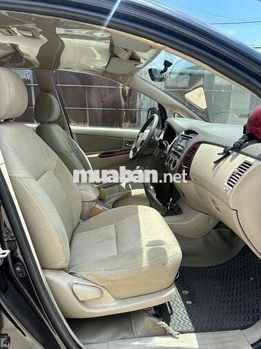 Toyota Innova 2006 G - 111111 km