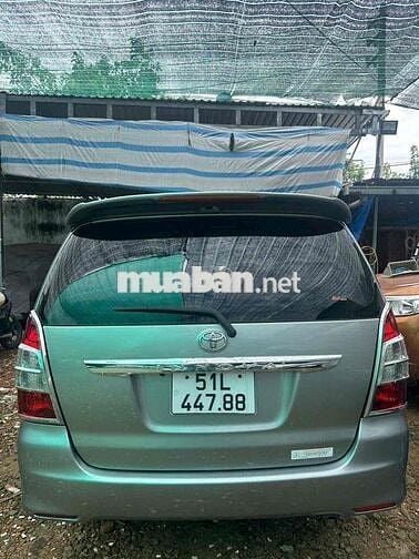 Toyota Innova 2011 V - 90000 km