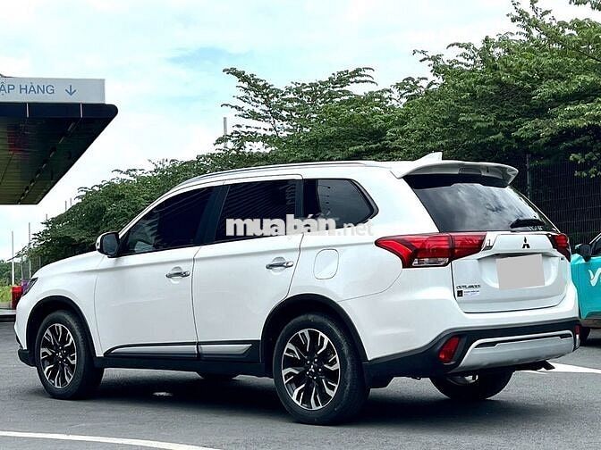 Outlander 2.0L CVT 2021 Xe Gia Đình - Giảm Mạnh
