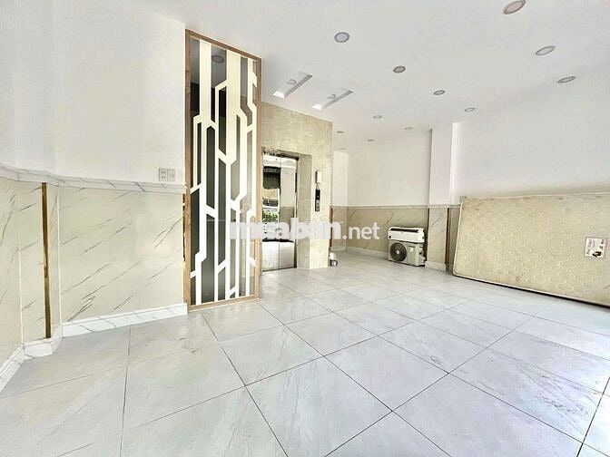 Căn hộ thang máy rộng 30m2 nội thất full mới PHẠM VĂN ĐỒNG PHƯỜNG 13