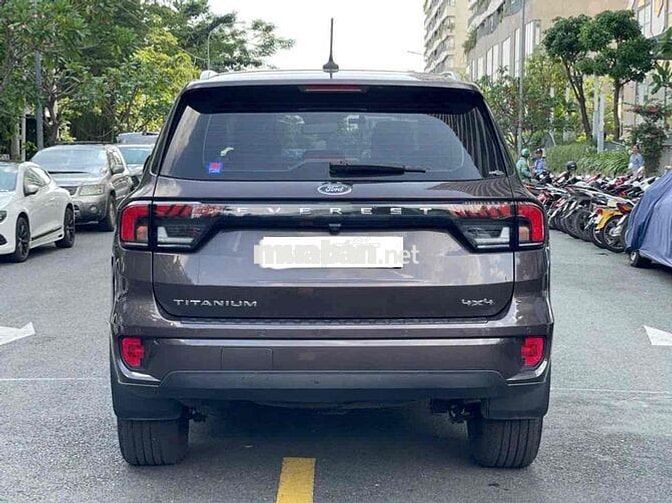 Ford Everest 2022 Titanium+ 2.0L AT 4x4 - 37000 km