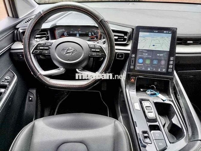 Hyundai Custin 2024 Tiêu Chuẩn 1.5T - 20000 km