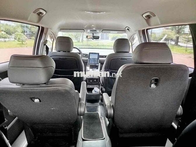 Hyundai Custin 2024 Tiêu Chuẩn 1.5T - 20000 km