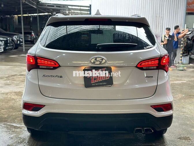 Hyundai Santafe 2016 2.4L 4WD,máy xăng, màu trắng