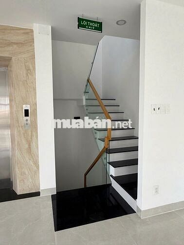 CHO THUÊ BUIDING MỚI XÂY CĂN GÓC 2 MẶT TIỀN Đ.DƯƠNG QUẢNG HÀM