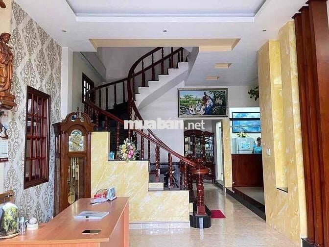 BIỆT THỰ ngay Metro ngang LỚN 8.8M 175M2 MẶT TIỀN khu Vip Bình Thọ