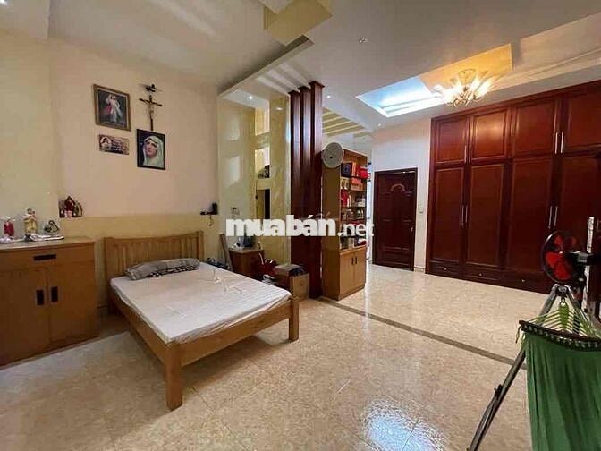 BIỆT THỰ ngay Metro ngang LỚN 8.8M 175M2 MẶT TIỀN khu Vip Bình Thọ