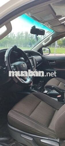GIA ĐÌNH CẦN BÁN XE TOYOTA FORTUNER ĐỜI 2020