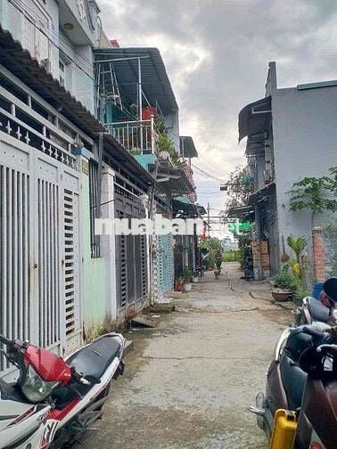 Nhà đẹp 4*10m 2PN hẻm 4m ô tô 2/ ngắn Lê Thị Ngay Ấp 1 Vĩnh Lộc A