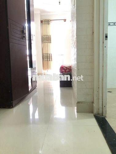 SANG NHƯỢNG CĂN HỘ DV FULL NT 4,5TR CÓ BAN CÔNG CỬA SỔ