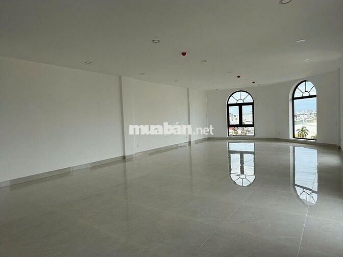 CHO THUÊ BUIDING MỚI XÂY CĂN GÓC 2 MẶT TIỀN Đ.DƯƠNG QUẢNG HÀM