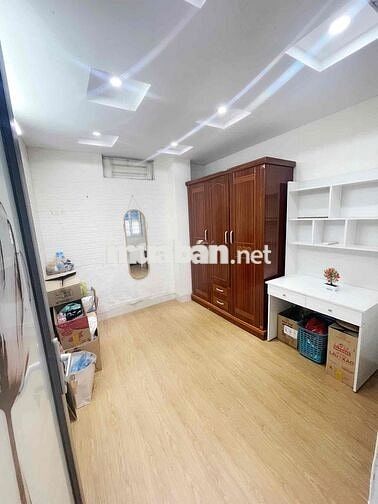 Bán CCMN Mặt Phố Có Phôi Sổ Hồng Lâu Dài - Thoáng Đẹp