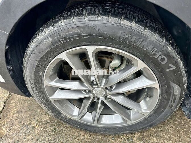 Hyundai Santafe 2016 2.4L 4WD,máy xăng, màu trắng