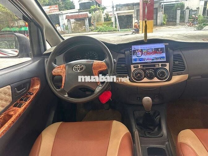 Giá: 248 triệu TOYOTA INNOVA 2015 ABS và 2 Túi khí