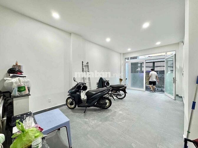 Phòng mới xây sạch đẹp gần cầu Nguyễn Văn Cừ thuận tiện cho đi lại