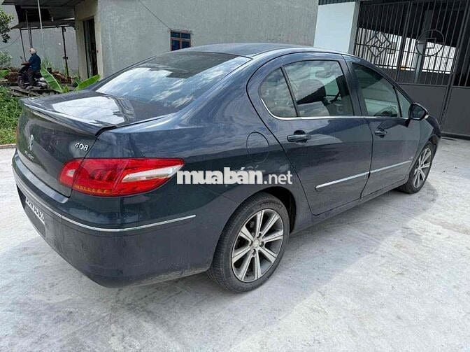 Peugeot 408 2014 Premium - 123 km