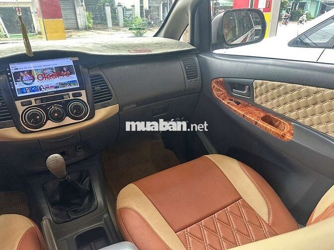 Giá: 248 triệu TOYOTA INNOVA 2015 ABS và 2 Túi khí