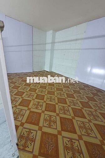 Phòng 35m2 đường Huỳnh Tấn Phát, Q.7