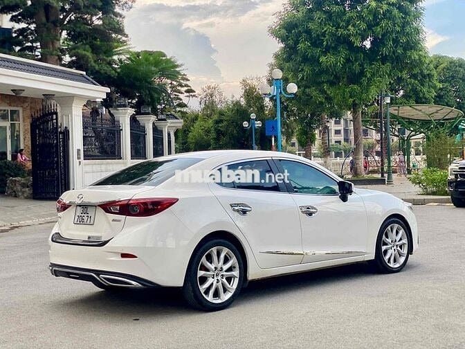 Mazda 3 2015 2.0 AT - 10 km