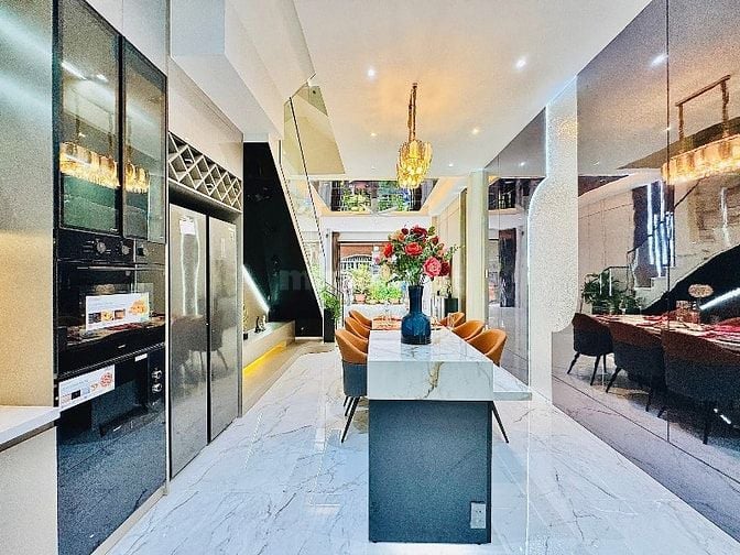 ✅Bán nhà đường số 11-Quận 4 giá 1 Tỷ 930 DT 62m2 hợp đồng thuê 12tr 🔥