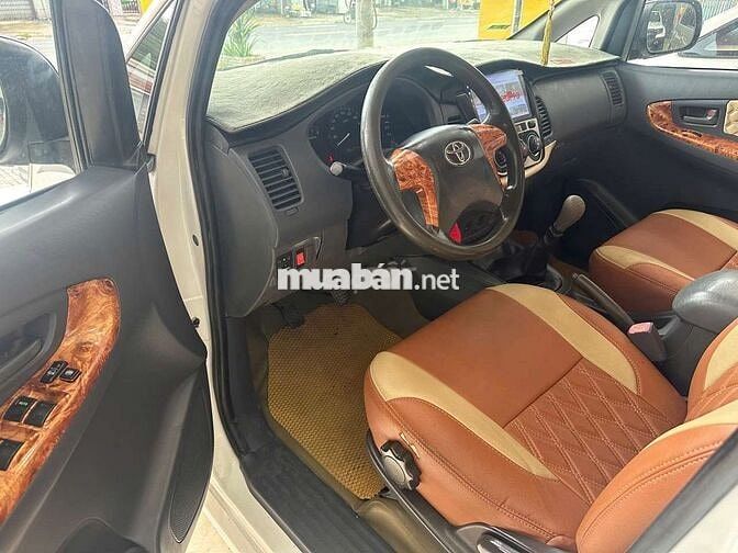 Giá: 248 triệu TOYOTA INNOVA 2015 ABS và 2 Túi khí