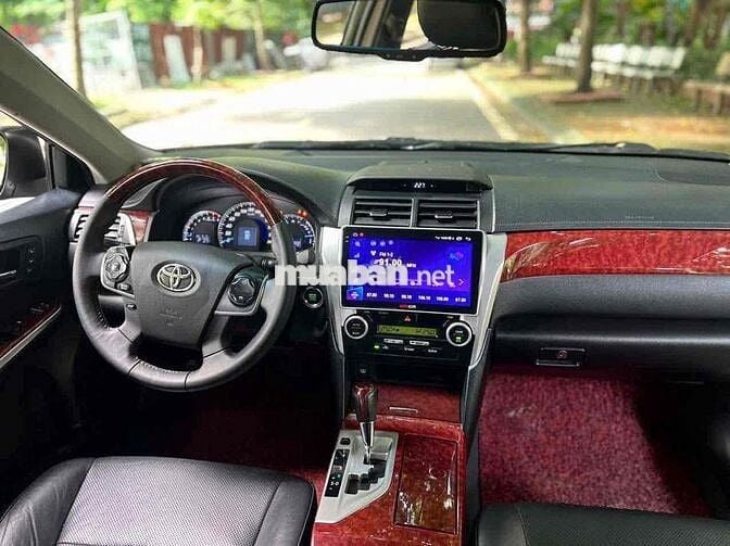 Toyota Camry Đen Sedan 2013 - Odo 10700km