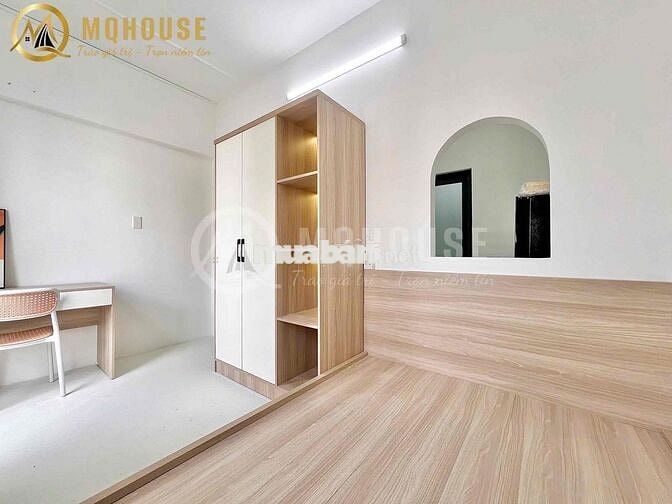 1PN BAN CÔNG FULL NỘI THẤT MỚI MGR NHÀ THOÁNG HẺM XE HƠI TRỐNG SẴN