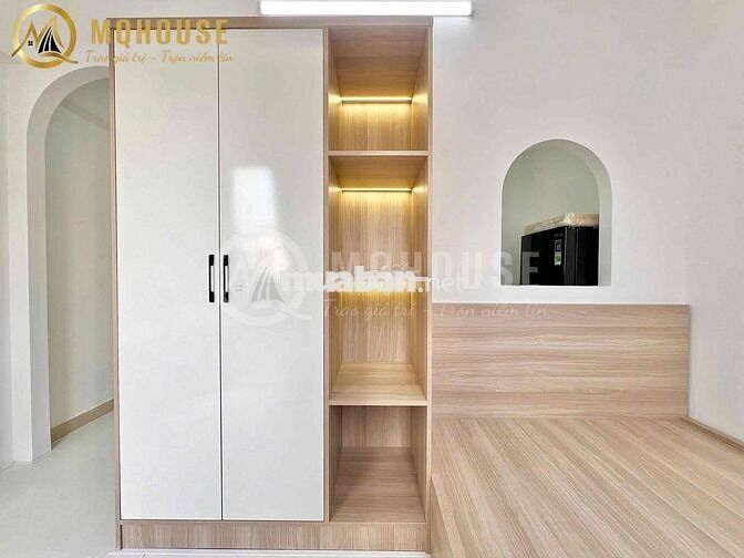 1PN BAN CÔNG FULL NỘI THẤT MỚI MGR NHÀ THOÁNG HẺM XE HƠI TRỐNG SẴN