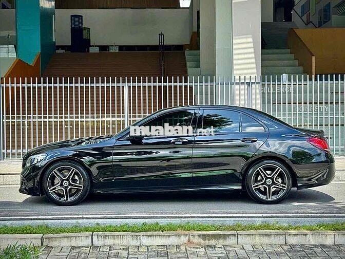 Mercedes Benz C300 Model 2021